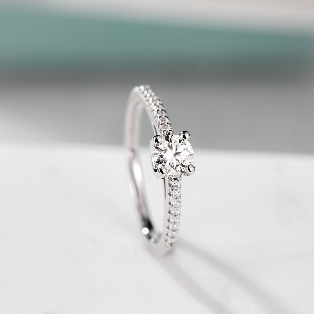 Trumium Moissanite Wedding Ring