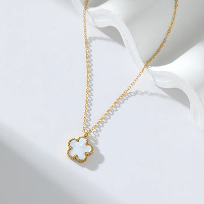 Leaf Clover Pendant Necklace