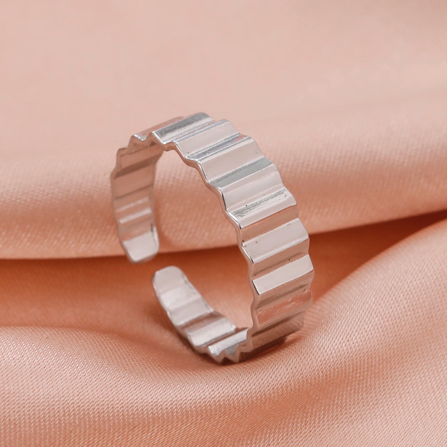 Geometric Heart Ring