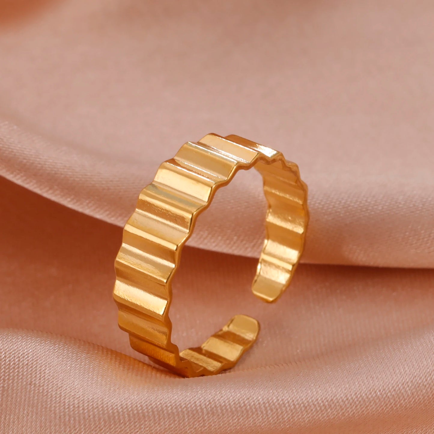 Geometric Heart Ring